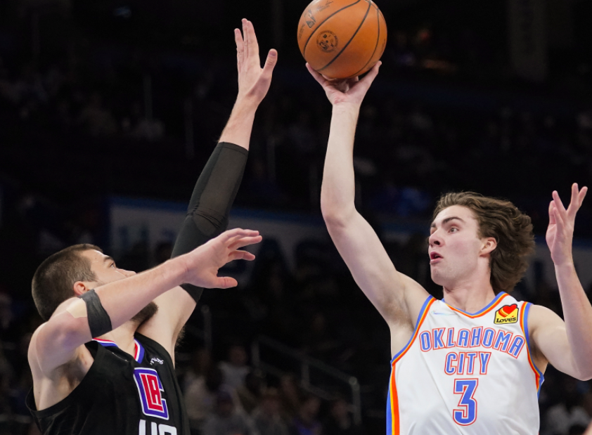 开云足球-包含德国杯赛程吃紧，波尔图赛后绝杀压哨，底气十足，阵容厚度经受考验的词条